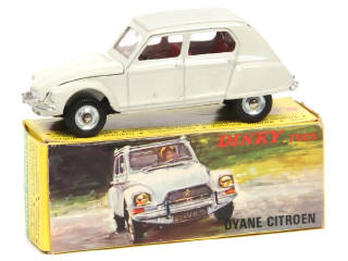 Lot 251 - DINKY TOYS (FRANCE) (1)