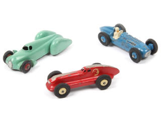 Lot 412 - DINKY TOYS (FRANCE) (3)