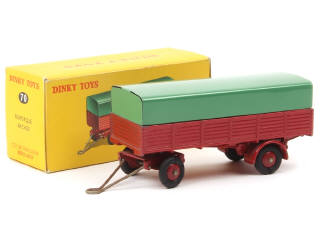 Lot 393 - DINKY TOYS (FRANCE) (1)