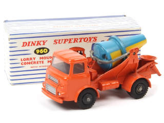 Lot 347 - DINKY TOYS (GB) (1)