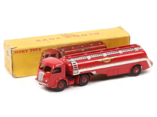 Lot 380 - DINKY TOYS (FRANCE) (1)