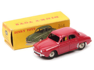 Lot 368 - DINKY TOYS (FRANCE) (1)