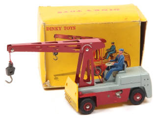 Lot 390 - DINKY TOYS (FRANCE) (1)