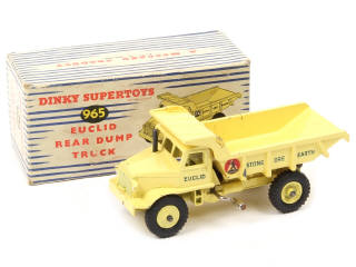 Lot 351 - DINKY TOYS (GB) (1)
