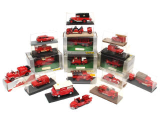 Lot 160 - DIVERS (18)