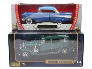 Lot 165 - DIVERS (2)