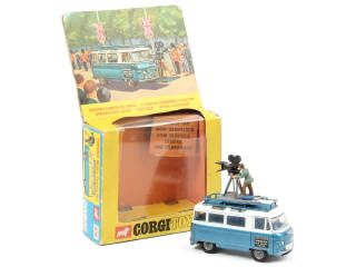 Lot 321 - CORGI TOYS (GB) (2)