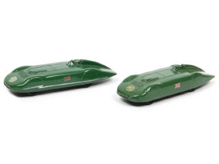 Lot 357 - DINKY TOYS (GB) (2)
