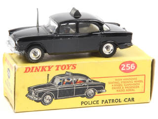 Lot 265 - DINKY TOYS (GB) (1)