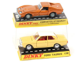 Lot 307 - DINKY TOYS (GB) (2)