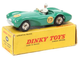 Lot 139 - DINKY TOYS (FRANCE) (1)