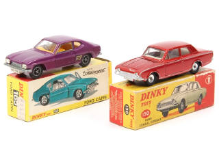 Lot 302 - DINKY TOYS (GB) (2)