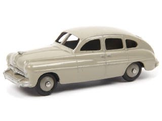 Lot 111 - DINKY TOYS (FRANCE) (1)