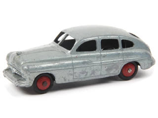 Lot 114 - DINKY TOYS (FRANCE) (1)