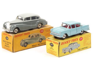 Lot 292 - DINKY TOYS (GB) (2)