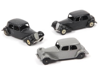 Lot 206 - DINKY TOYS (FRANCE) (3)