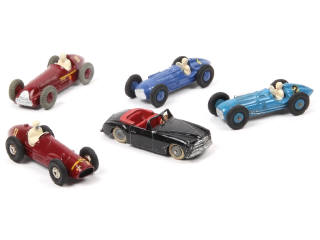 Lot 239 - DINKY TOYS (5)