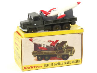 Lot 214 - DINKY TOYS (FRANCE) (1)