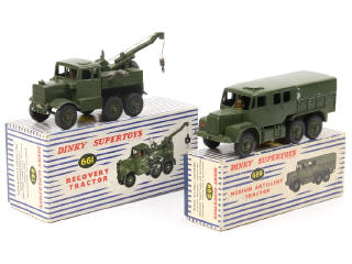 Lot 289 - DINKY TOYS (GB) (2)