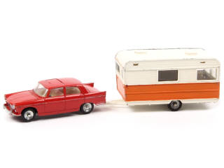 Lot 199 - DINKY TOYS (FRANCE) (2)