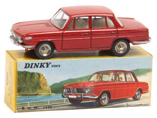 Lot 407 - DINKY TOYS (FRANCE) (1)