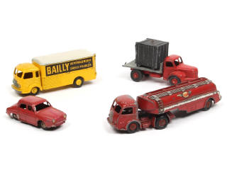 Lot 440 - DINKY TOYS (FRANCE) (4)