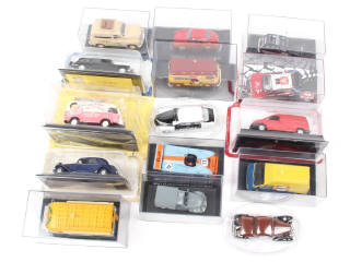 Lot 149 - DIVERS (15)