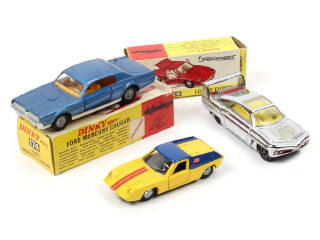 Lot 297 - DINKY TOYS (GB) (3)