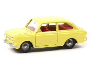 Lot 330 - DINKY TOYS (FRANCE) (1)