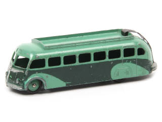 Lot 336 - DINKY TOYS (FRANCE) (1)