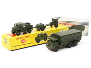 Lot 418 - DINKY TOYS (GB) (2)