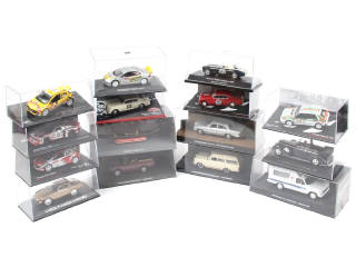 Lot 267 - DIVERS (15)