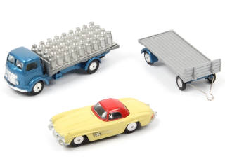 Lot 291 - CORGI TOYS (GB) (3)