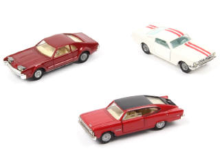 Lot 293 - CORGI TOYS (GB) (3)