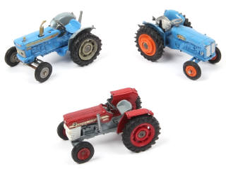 Lot 292 - CORGI TOYS (GB) (3)