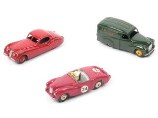 Lot 325 - DINKY TOYS (GB) (3)