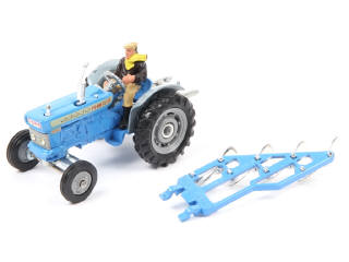 Lot 246 - CORGI TOYS (GB) (1)