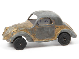 Lot 349 - DINKY TOYS (FRANCE) (1)