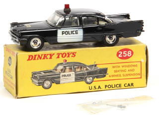 Lot 292 - DINKY TOYS (GB) (1)