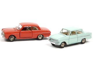 Lot 416 - DINKY TOYS (FRANCE) (2)