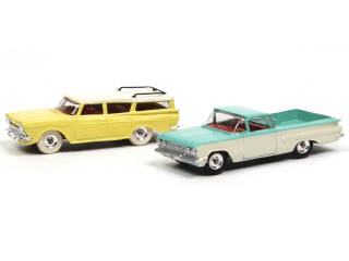 Lot 320 - DINKY TOYS (GB) (2)