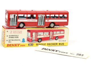 Lot 299 - DINKY TOYS (GB) (1)