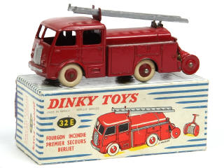 Lot 400 - DINKY TOYS (FRANCE) (1)