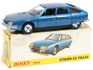Lot 390 - DINKY TOYS (FRANCE) (1)