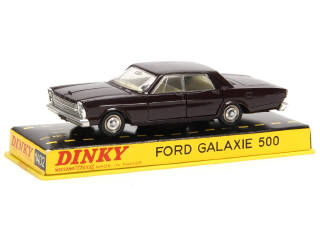 Lot 373 - DINKY TOYS (FRANCE) (1)