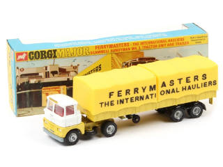 Lot 371 - CORGI TOYS (GB) (1)