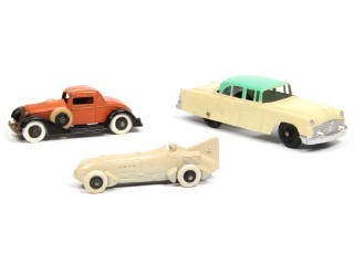Lot 325 - TOOTSIETOY (USA) (3)