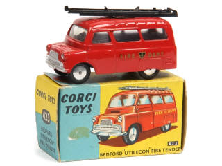 Lot 318 - CORGI TOYS (GB) (1)