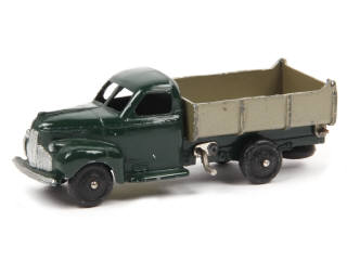 Lot 353 - DINKY TOYS (FRANCE) (1)