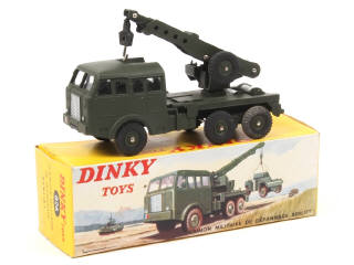 Lot 395 - DINKY TOYS (FRANCE) (1)